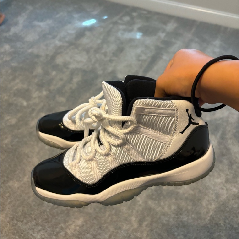 Jordan 11s